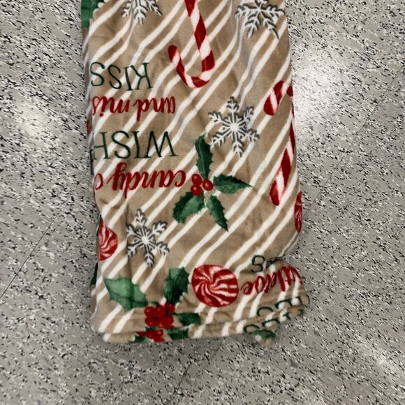 Christmas Candy Wish Mistletoe Kisses Candycane Snowflake Striped Throw Blanket - Picture 4 of 11